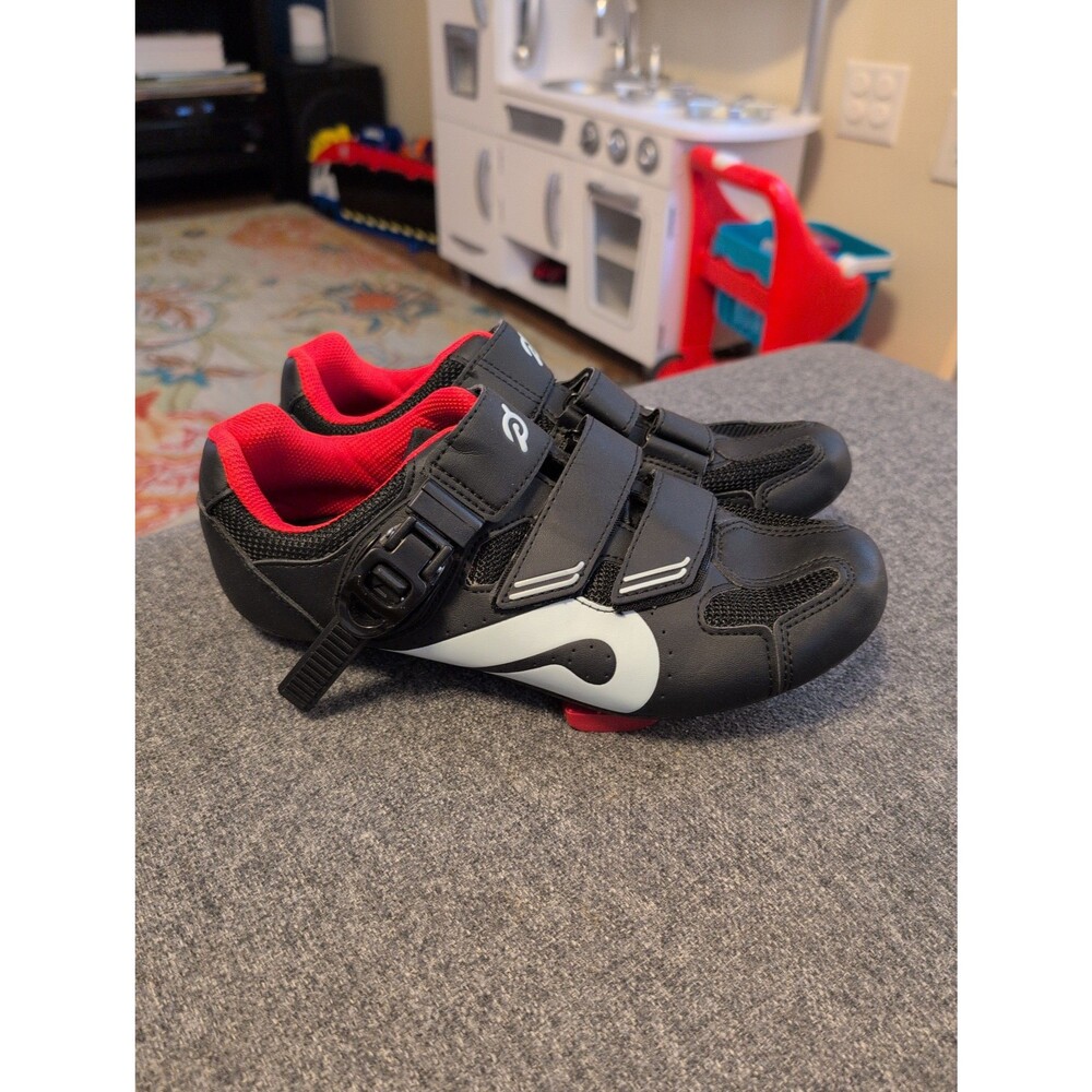 EUC Peloton cycling bike shoes with look delta cleats EU 40 US women's 9
